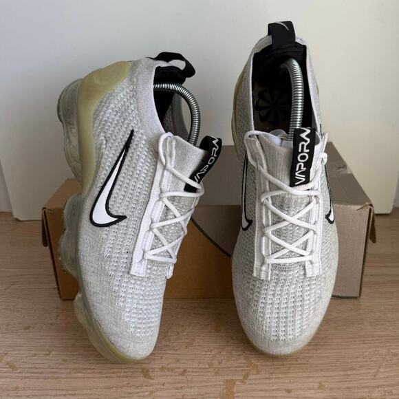 Nike Vapormax 2021 Flyknit Monochrome Men Sneakers- SZ 9